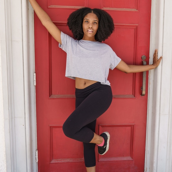 Christopher J Apparel - The Sedona Crop Top - Picture 4 of 5